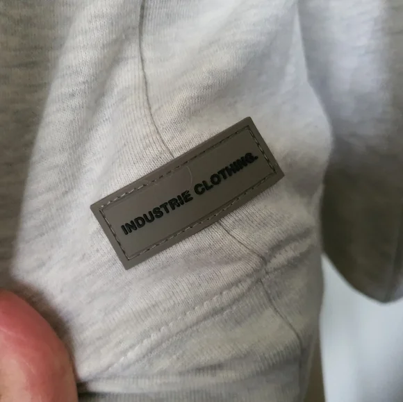 Industrie basic sweater size small - Picture 9 of 10